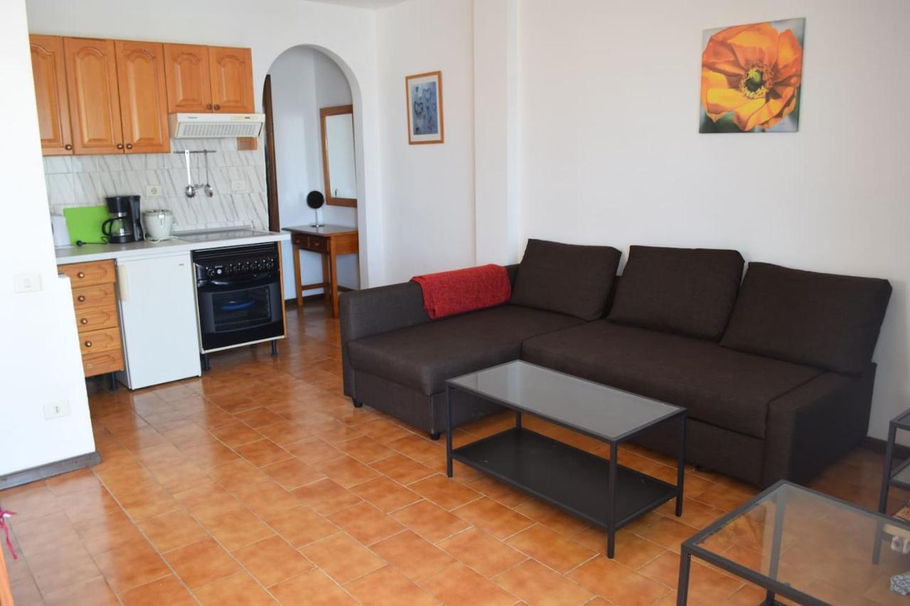 Apartamento Reni Тиас Экстерьер фото